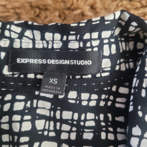 Express Button Up Shirt - Picture 3 of 3